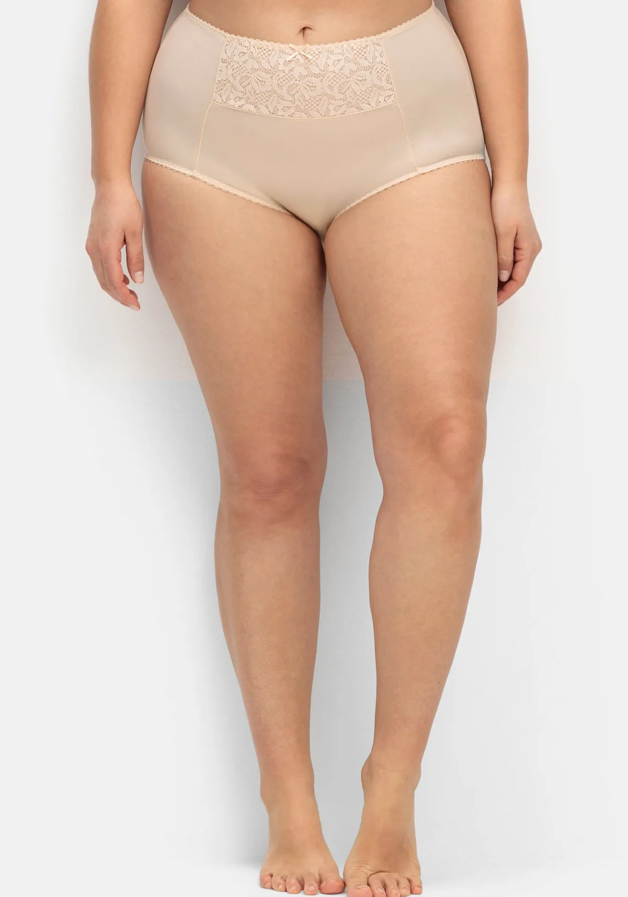 Miederslip mit Spitzeneinsatz vorn<wäschepur Fashion