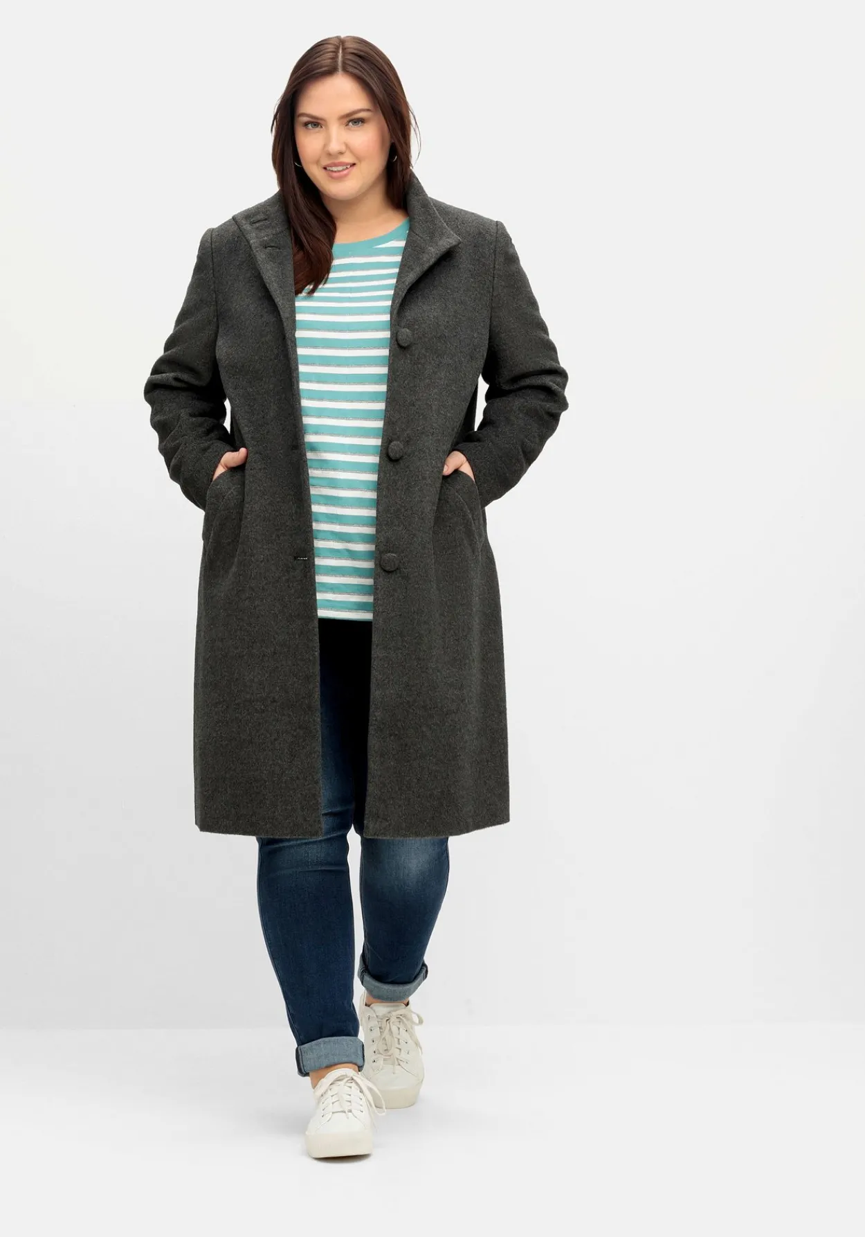 Oversized-Mantel mit Stehkragen, in flauschiger Qualität<sheego Clearance