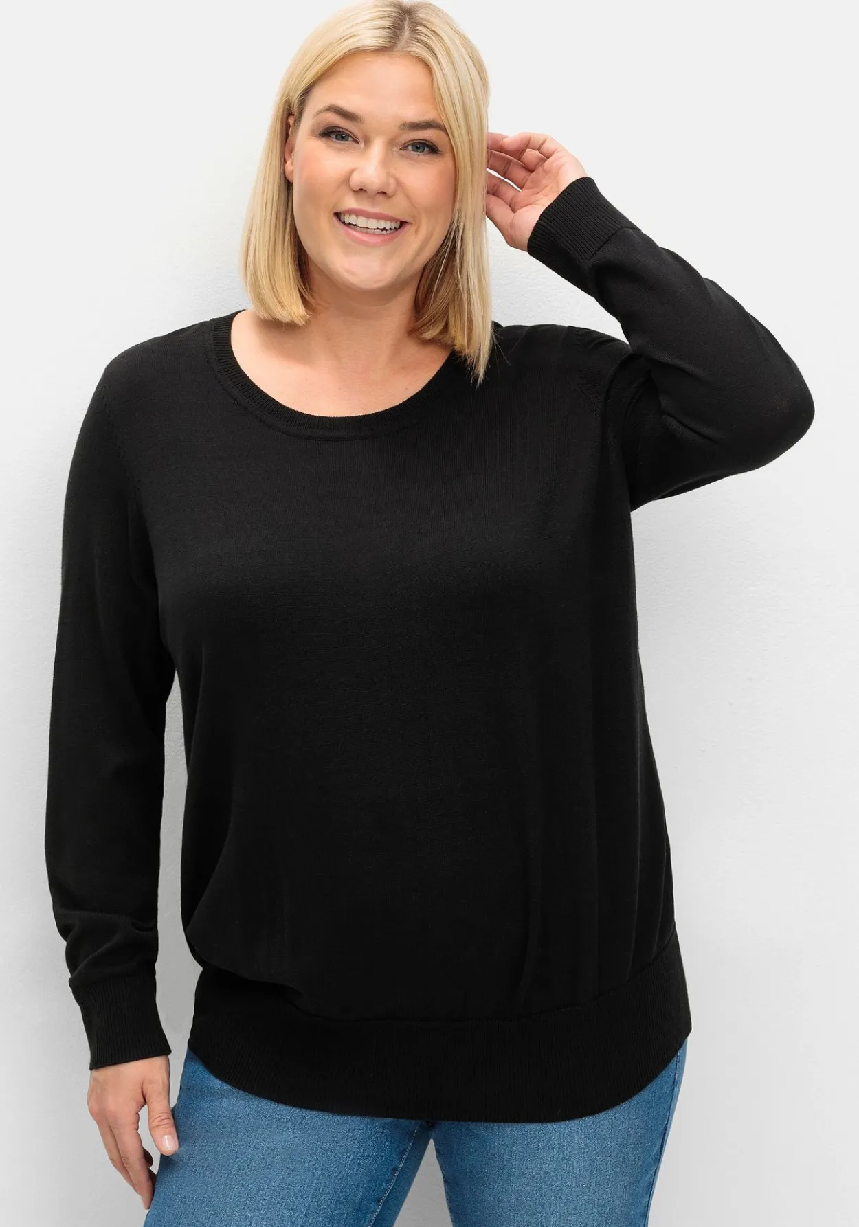 Pullover aus leichtem Strick, mit Rundhalsausschnitt<sheego Outlet
