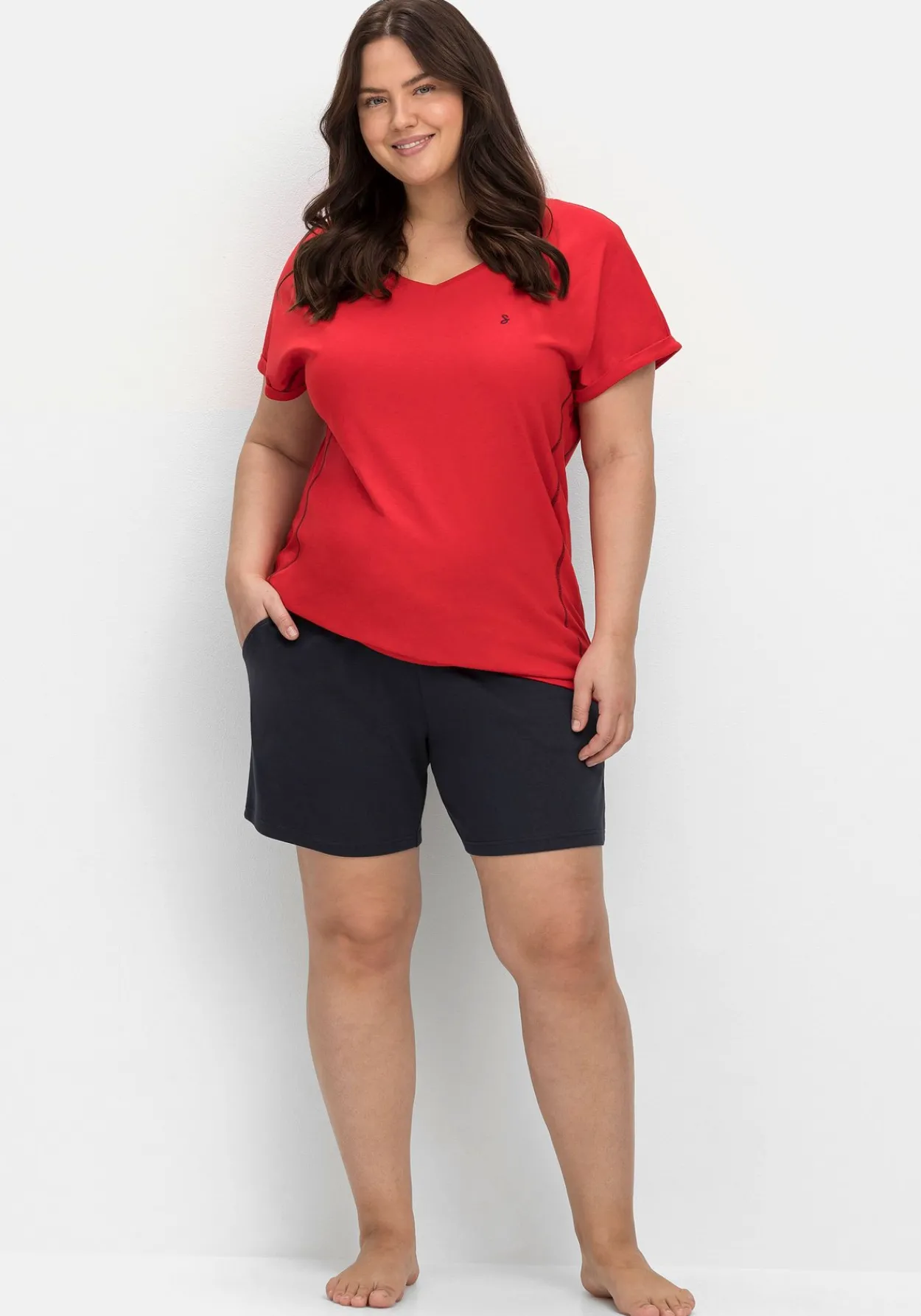 Relaxshorts mit Kontrastdetails, aus weichem Interlock<sheego Fashion