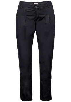 Schmal zulaufende Chinohose mit Bundfalten<sheego Best