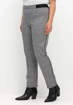 Schmale Hose mit grafischem Muster und Stretchbund<sheego Discount
