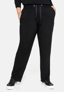 Schmale Joggpants mit Schlupfbund und Eingrifftaschen<sheego Hot