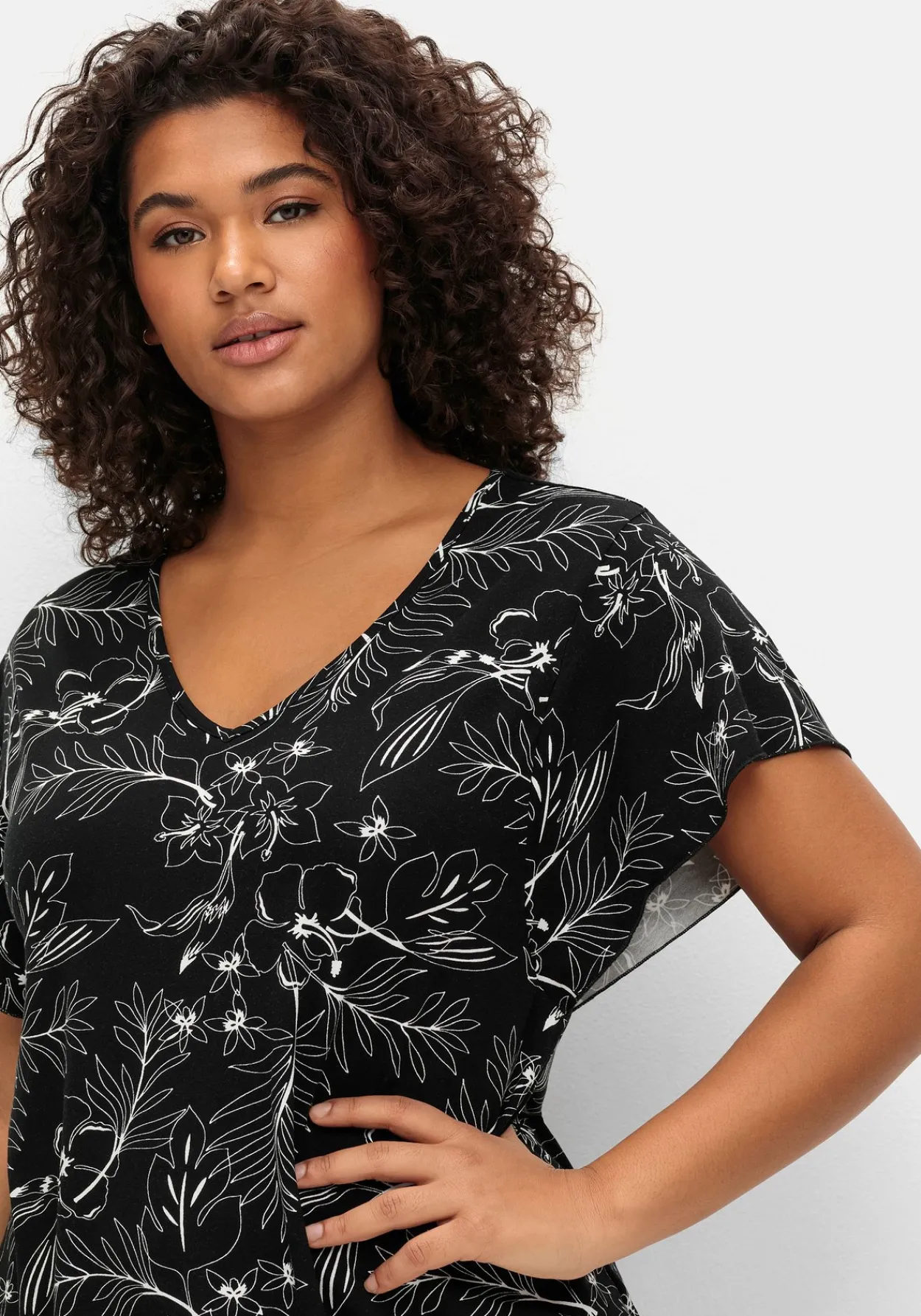 Set aus floralem Jerseyshirt und 3/4-Leggings<sheego Sale