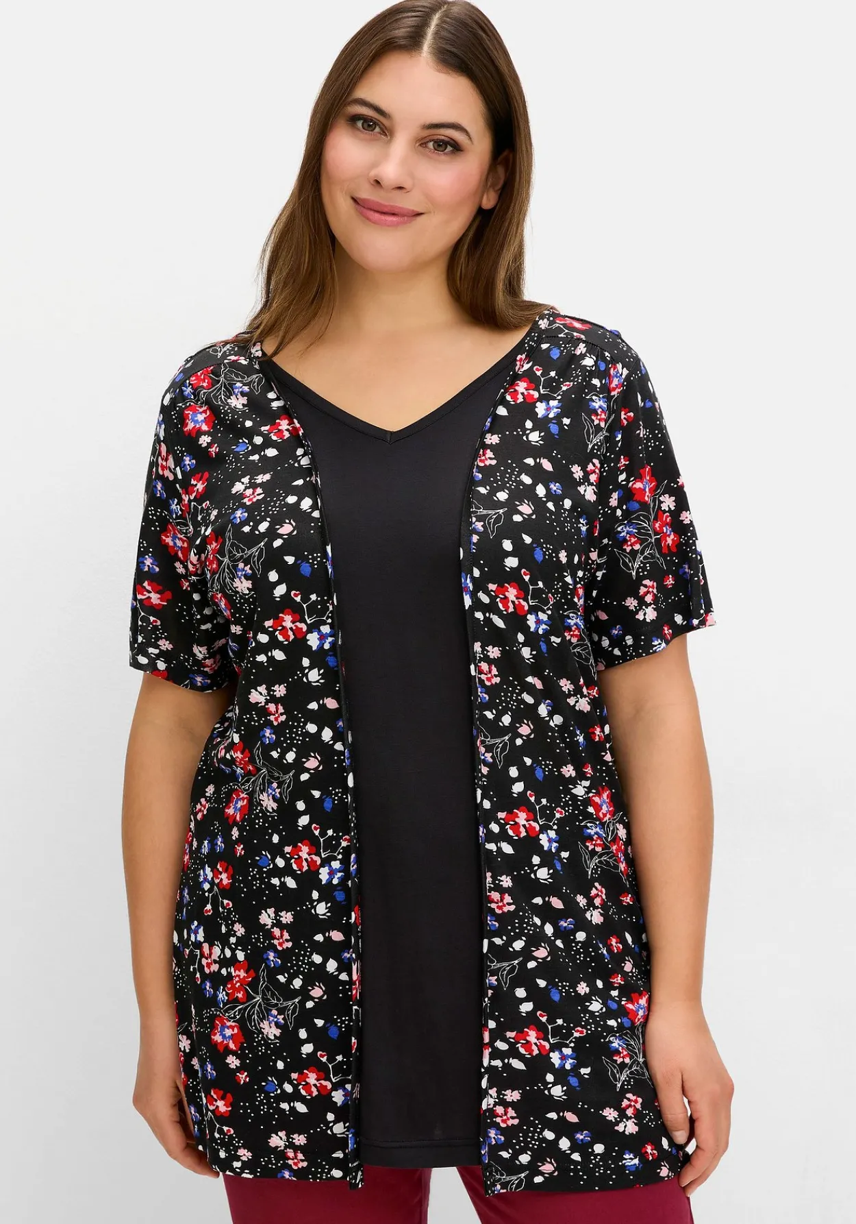 Shirt in 2-in-1-Optik, mit Blumendruck<sheego Fashion