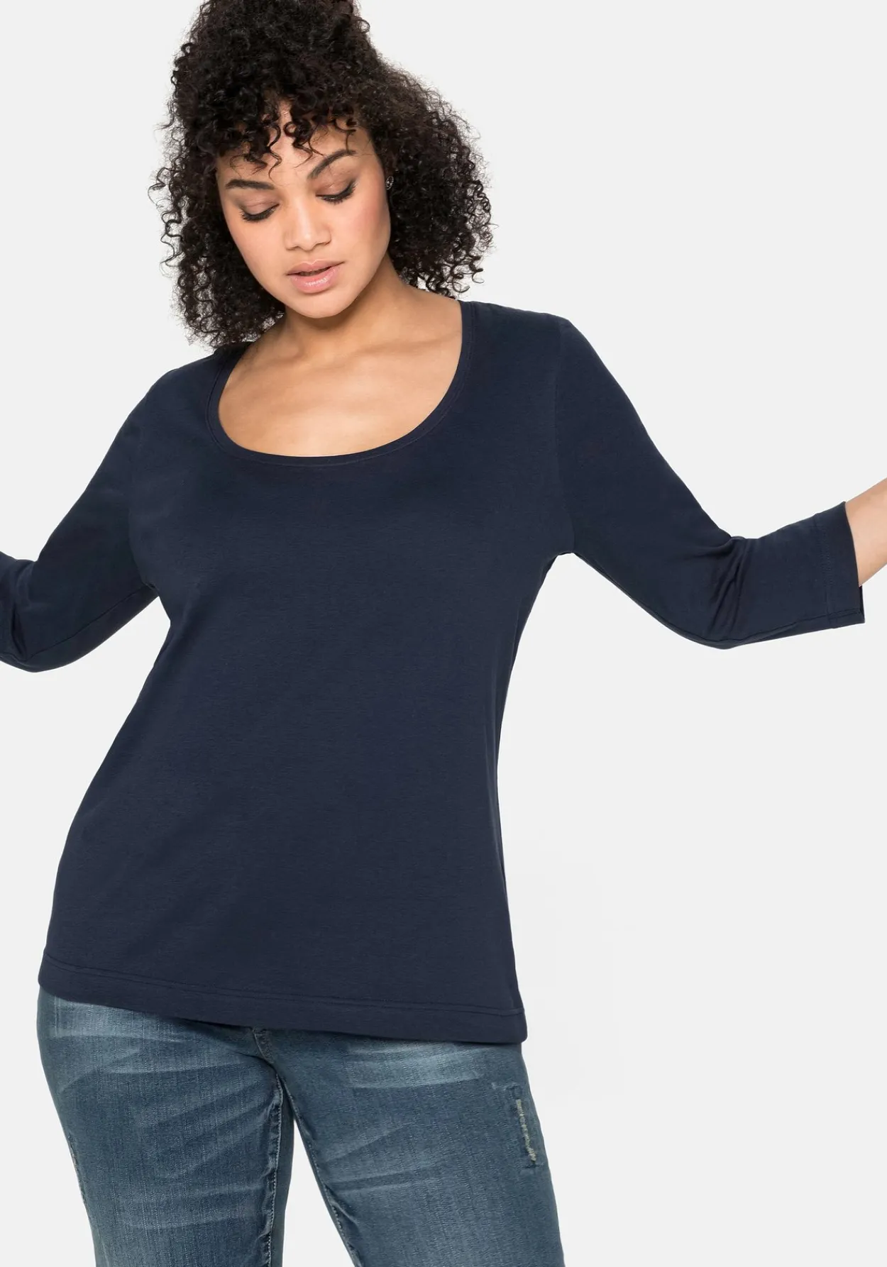 Shirt mit 3/4-Arm und weitem Rundhalsausschnitt<sheego New