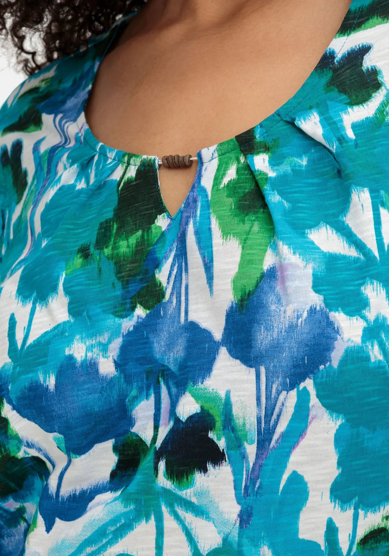 Shirt mit Blätterprint und Perlen-Detail<sheego Online