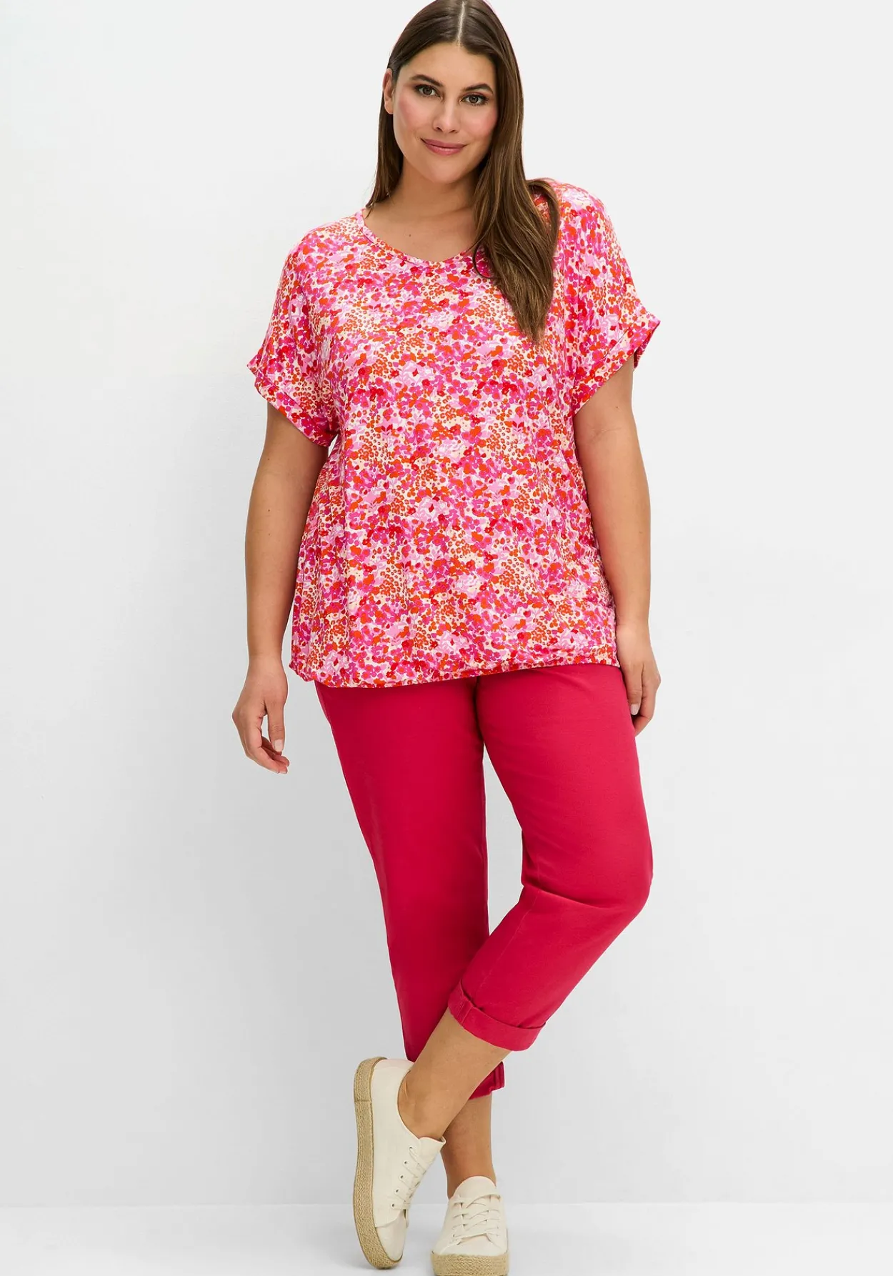 Shirt mit Blumendruck und Saum-Gummizug<sheego New