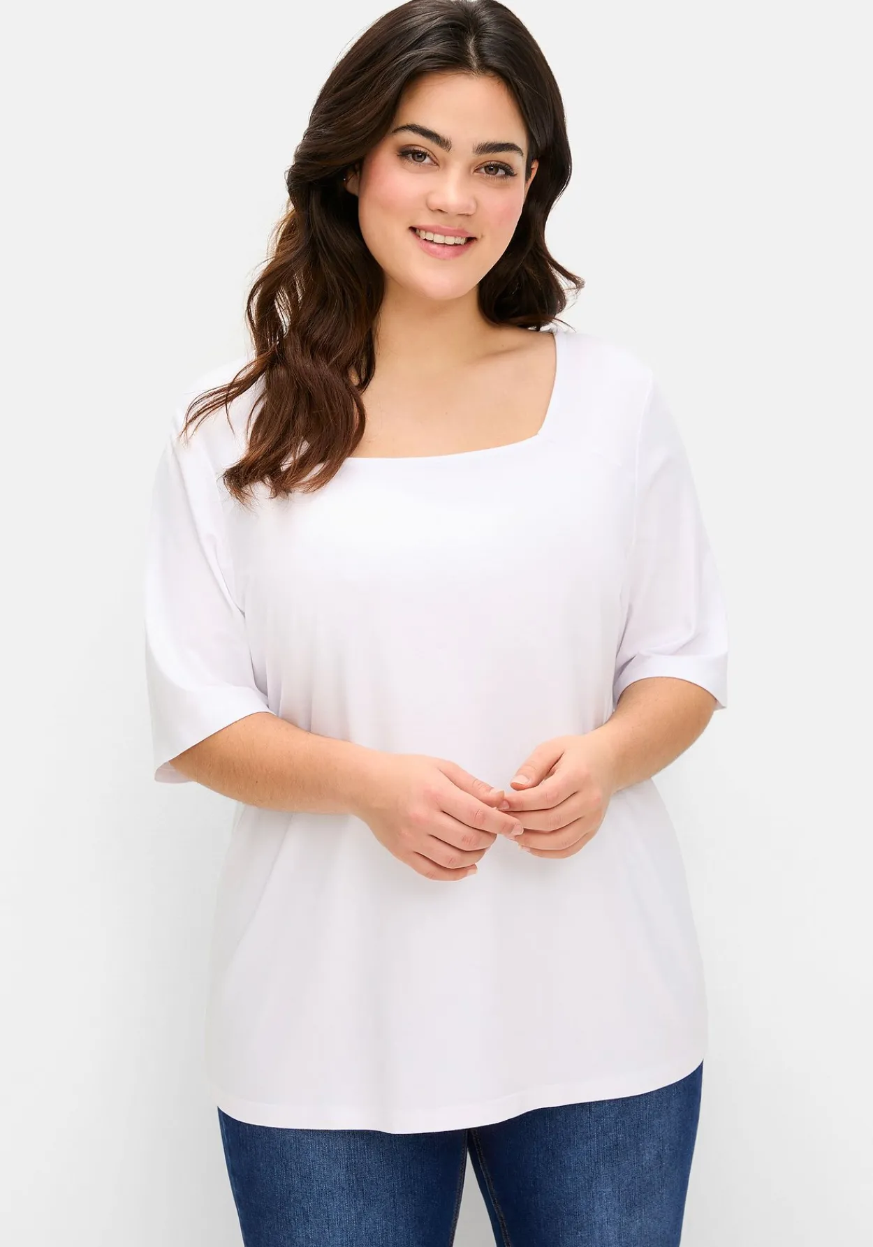 Shirt mit Karree-Ausschnitt, leicht tailliert<sheego Clearance