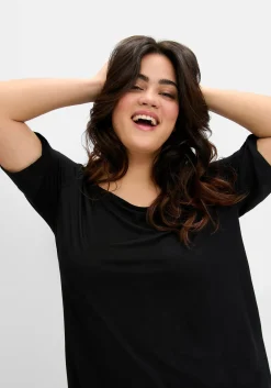 Shirt mit Karree-Ausschnitt, leicht tailliert<sheego Sale