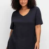 Shirt mit Lochstickerei-Passe am Saum<sheego New