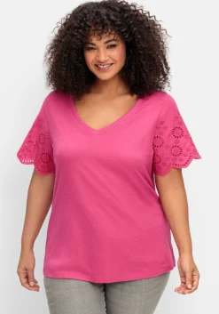 Shirt mit Lochstickerei-Ärmeln<sheego by Joe Browns Online