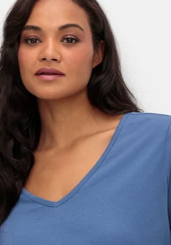 Shirt mit 3/4-Ärmeln und V-Ausschnitt<sheego Online