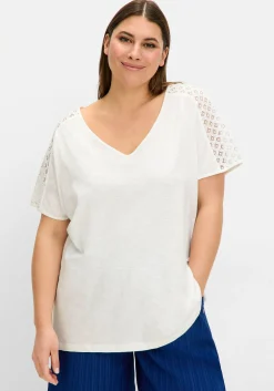 Shirt mit Spitze und V-Ausschnitt, aus Flammgarnjersey<sheego Online