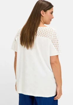 Shirt mit Spitze und V-Ausschnitt, aus Flammgarnjersey<sheego Online