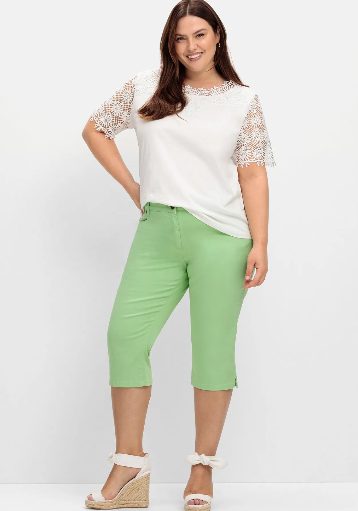 Shirt mit transparentem Spitzenbesatz<sheego Outlet