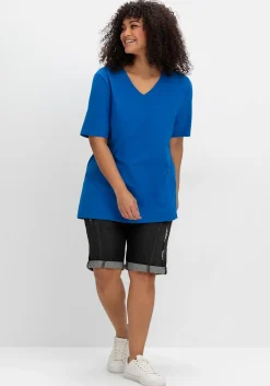 Shirt mit V-Ausschnitt, aus leichtem Jersey<sheego Fashion