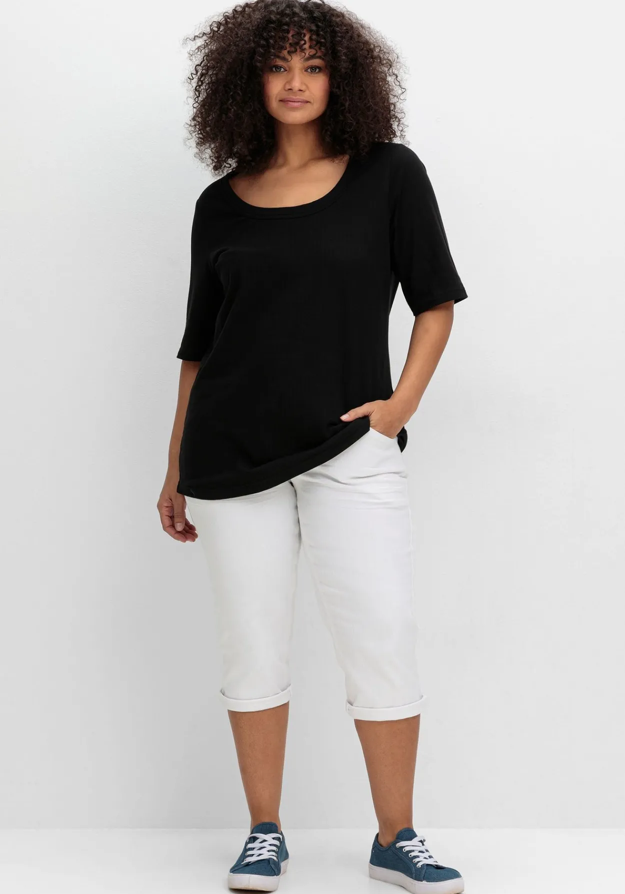 Shirt mit weitem Rundhalsausschnitt, in Rippstruktur<sheego Online