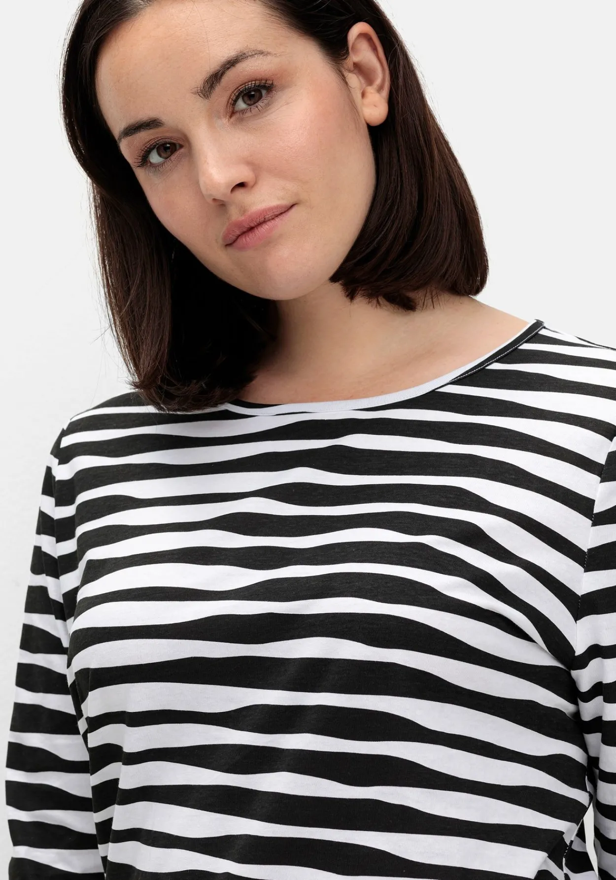 Shirt mit welligen Streifen und 3/4-Ärmeln<sheego Hot
