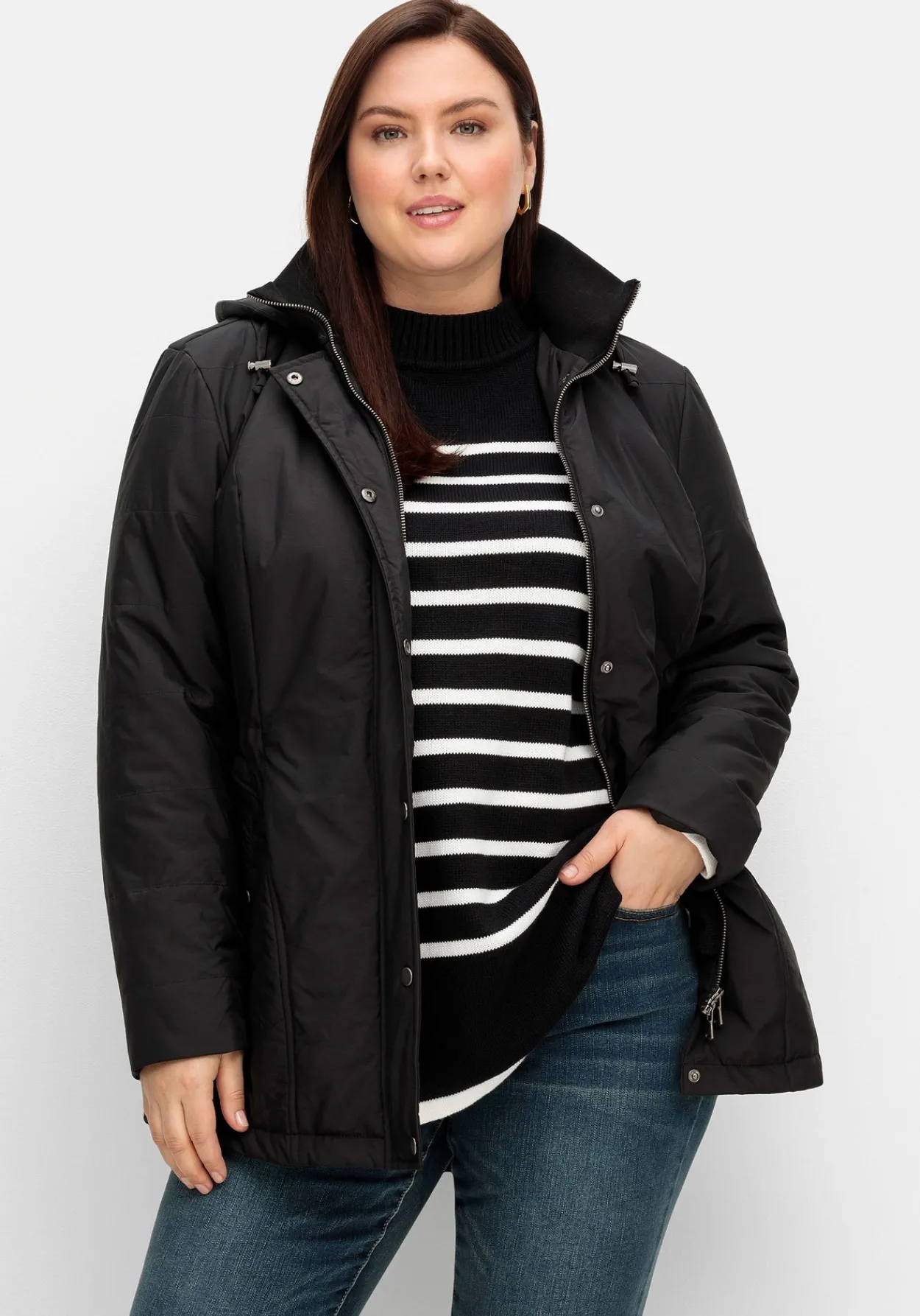 Steppjacke mit abnehmbarer Kapuze<sheego Clearance
