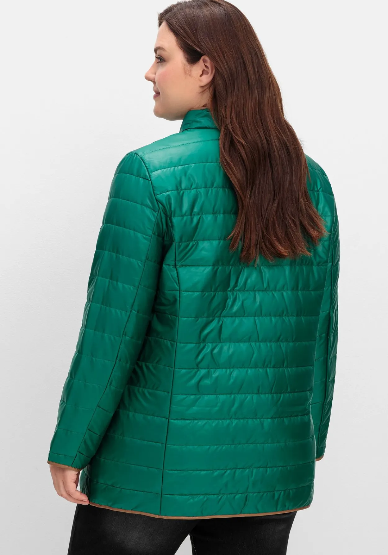 Steppjacke mit Stehkragen und Kontrastdetails<sheego Fashion