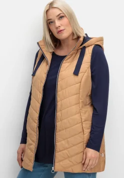 Steppweste mit Kapuze und Kontrastdetails<sheego Online