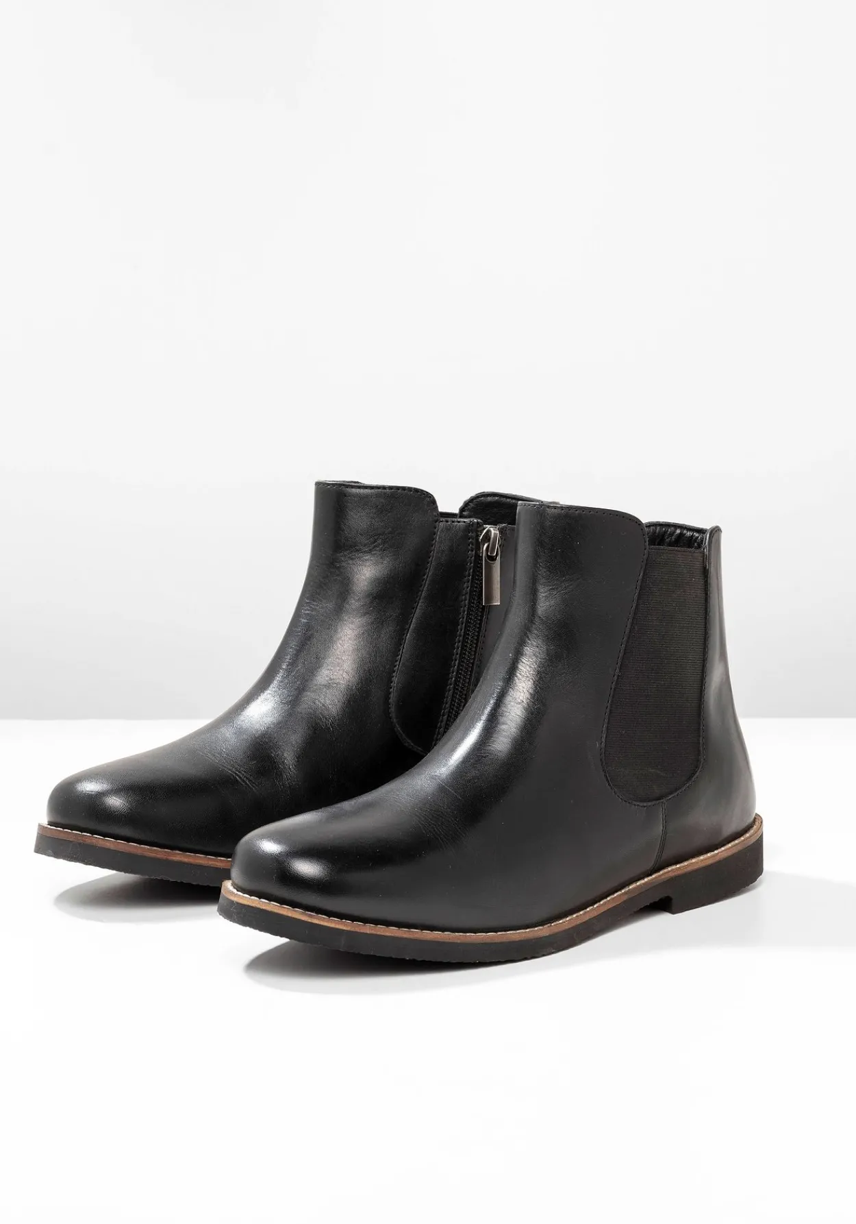 Stiefelette aus Leder mit Stretch-Einsatz<sheego New