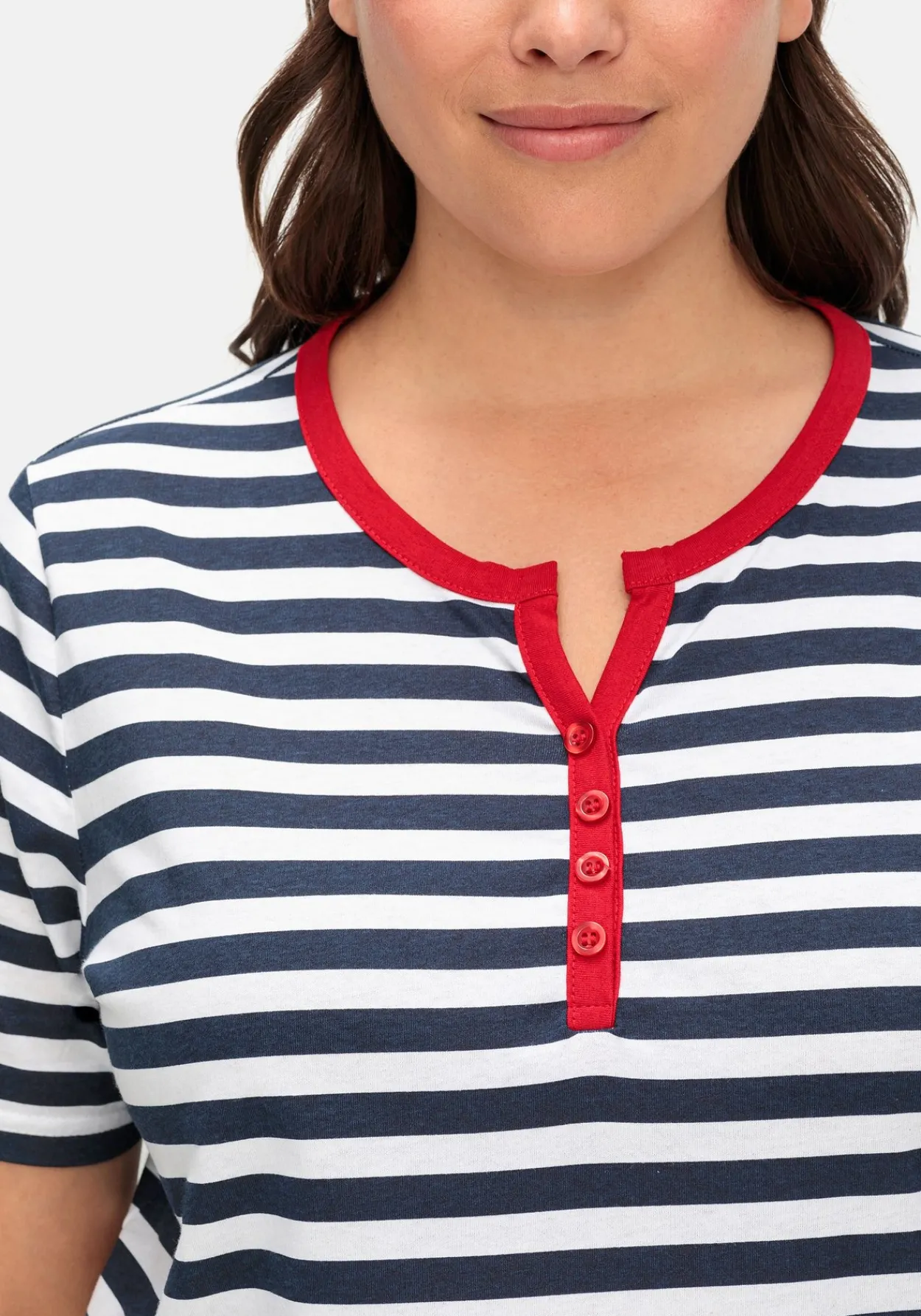 Streifenshirt mit kurzer Zierknopfleiste<sheego Sale