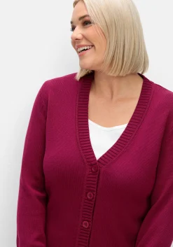 Strickjacke mit V-Ausschnitt und Knöpfen, tailliert<sheego New