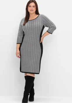 Strickkleid im Fischgrätmuster, mit Kontrastdetails<sheego Hot