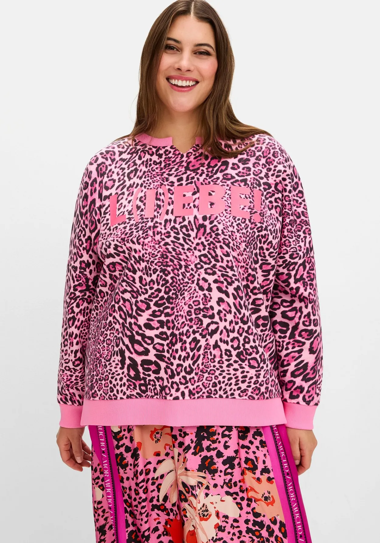 Sweatshirt im Leoprint, mit Frontdruck<sheego loves miss goodlife New
