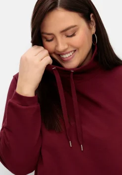 Sweatshirt mit hohem Kragen und Tunnelzug<sheego Sale