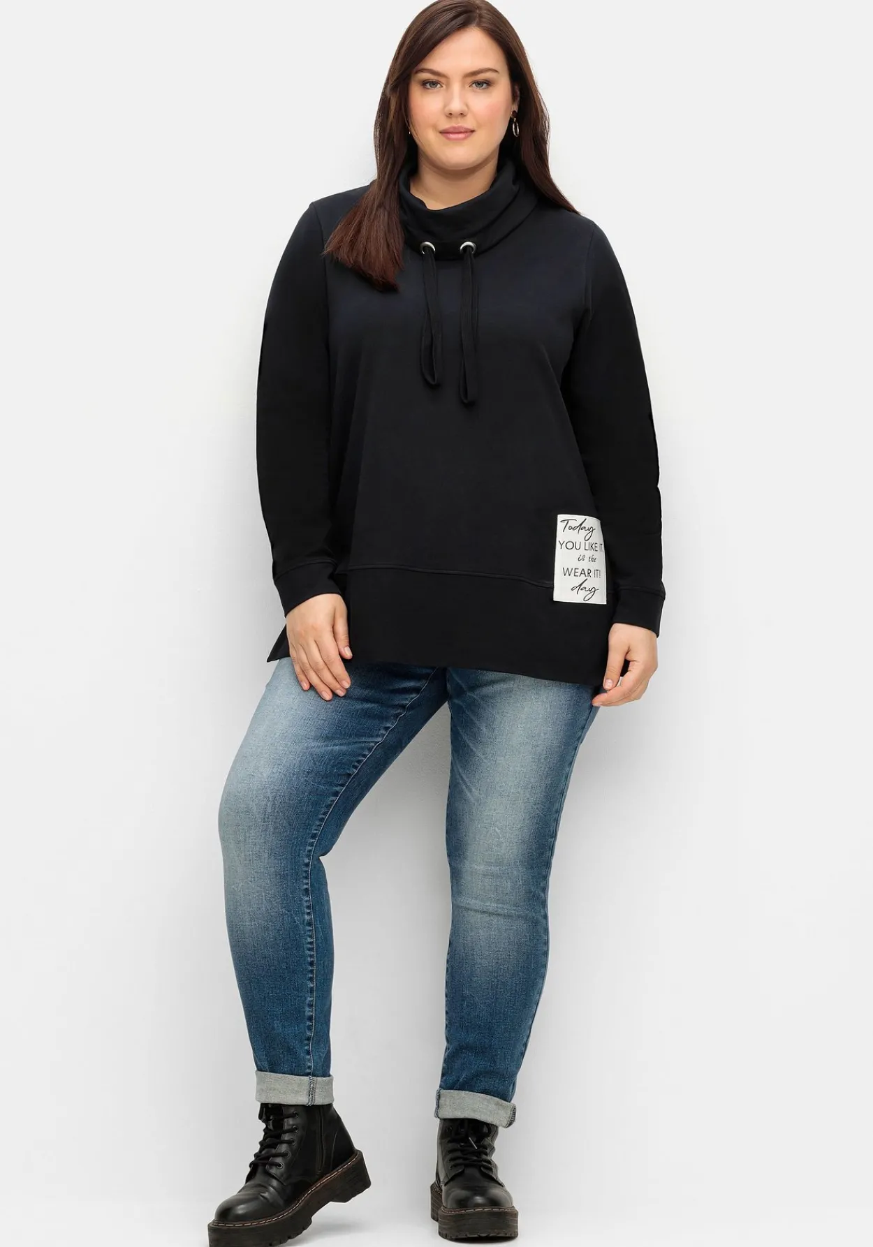 Sweatshirt mit Stehkragen und Applikation seitlich<sheego Hot