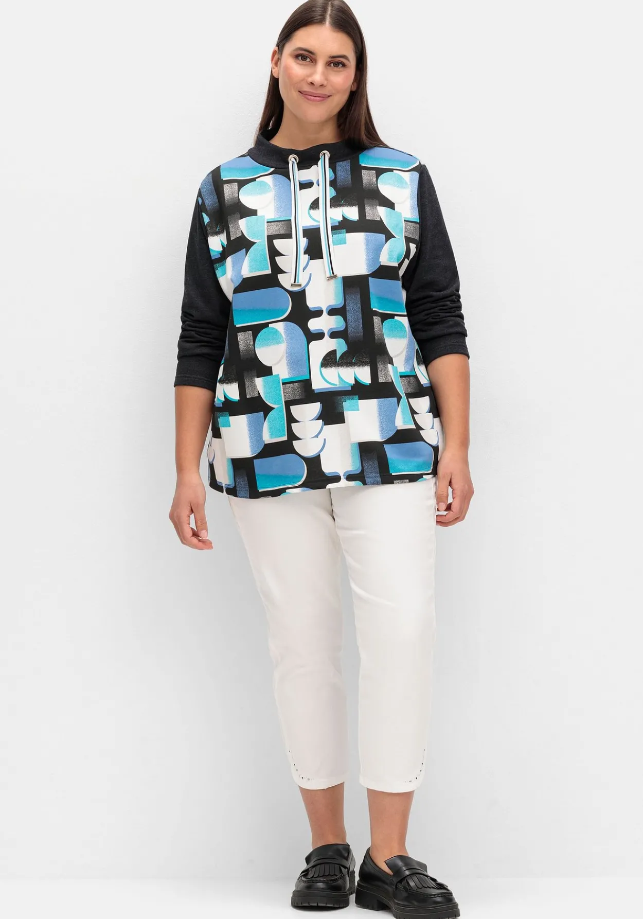 Sweatshirt mit Stehkragen und Grafikprint<sheego Hot