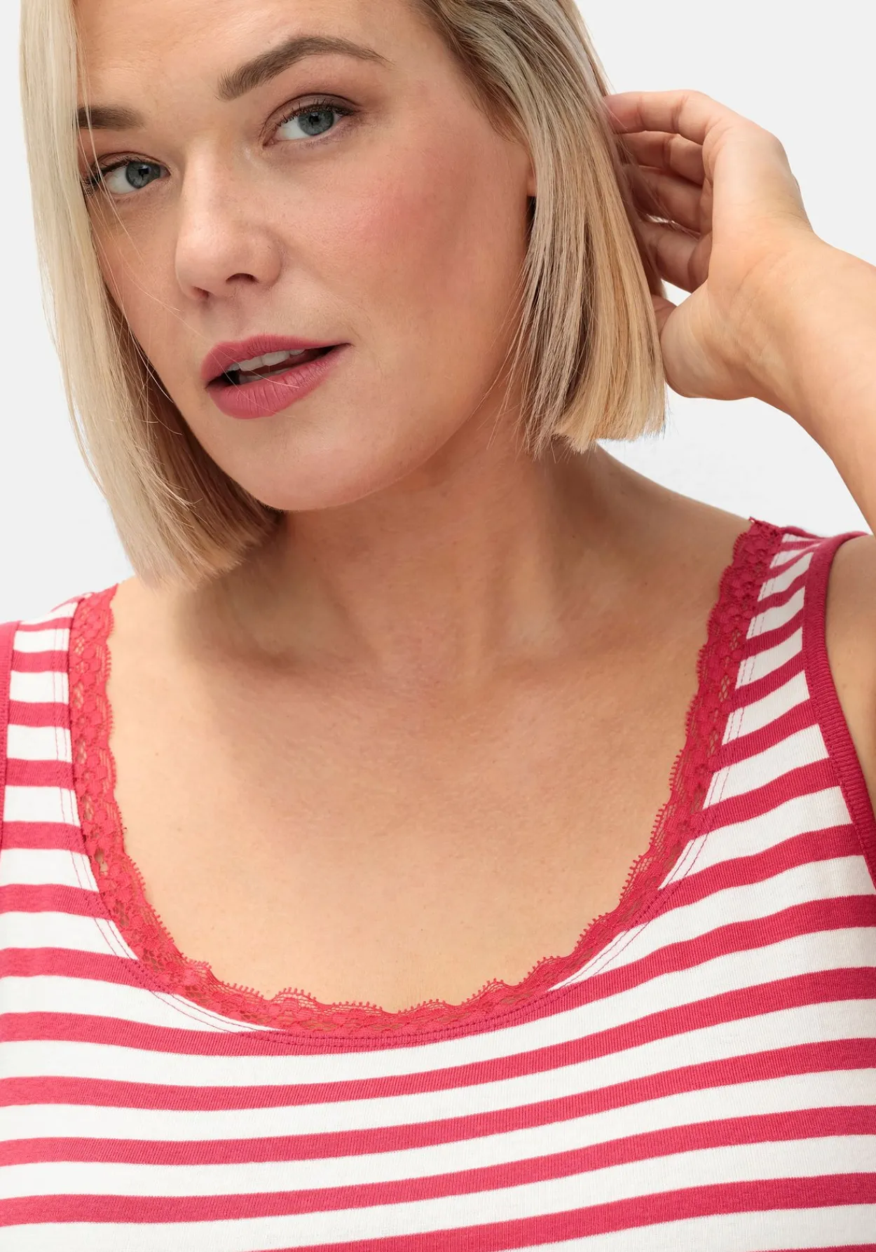 Tanktop mit Ringeln und Spitze am Ausschnitt<sheego Clearance