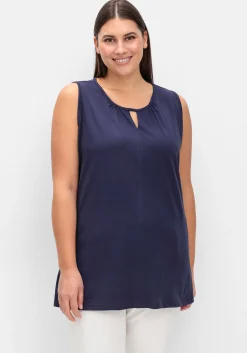 Top mit leichter Raffung und Cut-out am Ausschnitt<sheego Discount