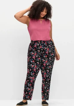 Top mit leichter Raffung und Cut-out am Ausschnitt<sheego Outlet