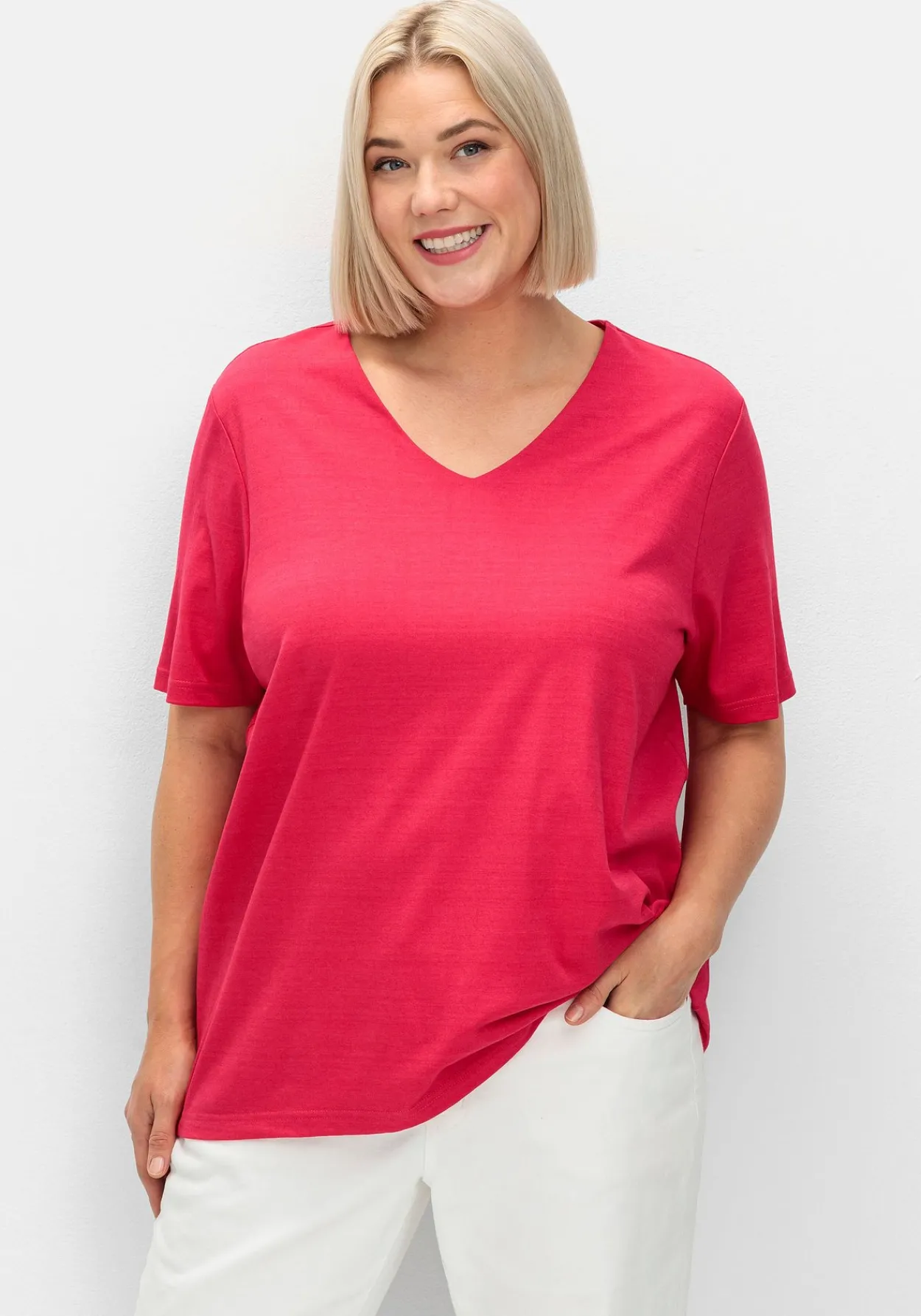 T-Shirt mit doppellagigem Vorderteil<sheego Clearance
