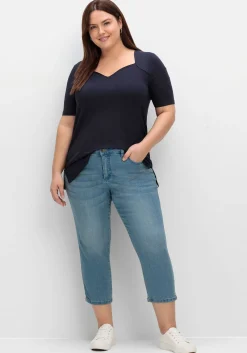 T-Shirt mit herzförmigem Ausschnitt<sheego Fashion