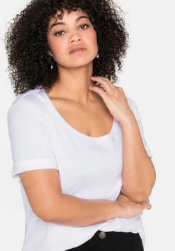 T-Shirt mit tiefem Ausschnitt und längerem Ärmel<sheego Outlet