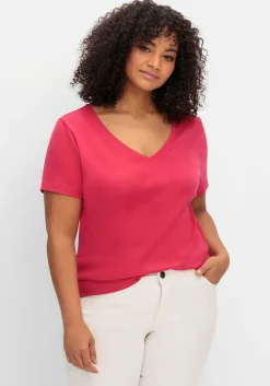 T-Shirt mit V-Ausschnitt<sheego Fashion