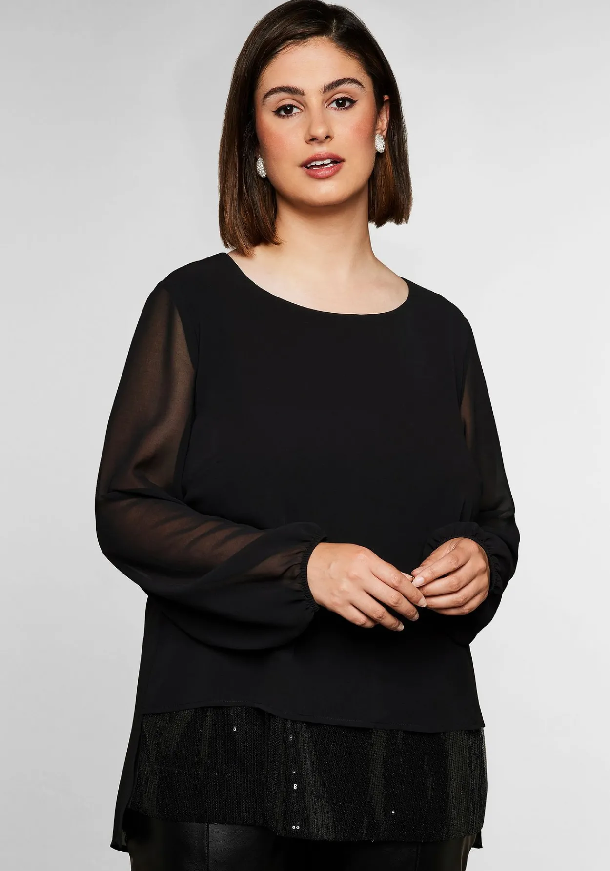 Tunika 2-in-1 Optik, mit Pailletten am Saum, aus Chiffon<sheego Outlet