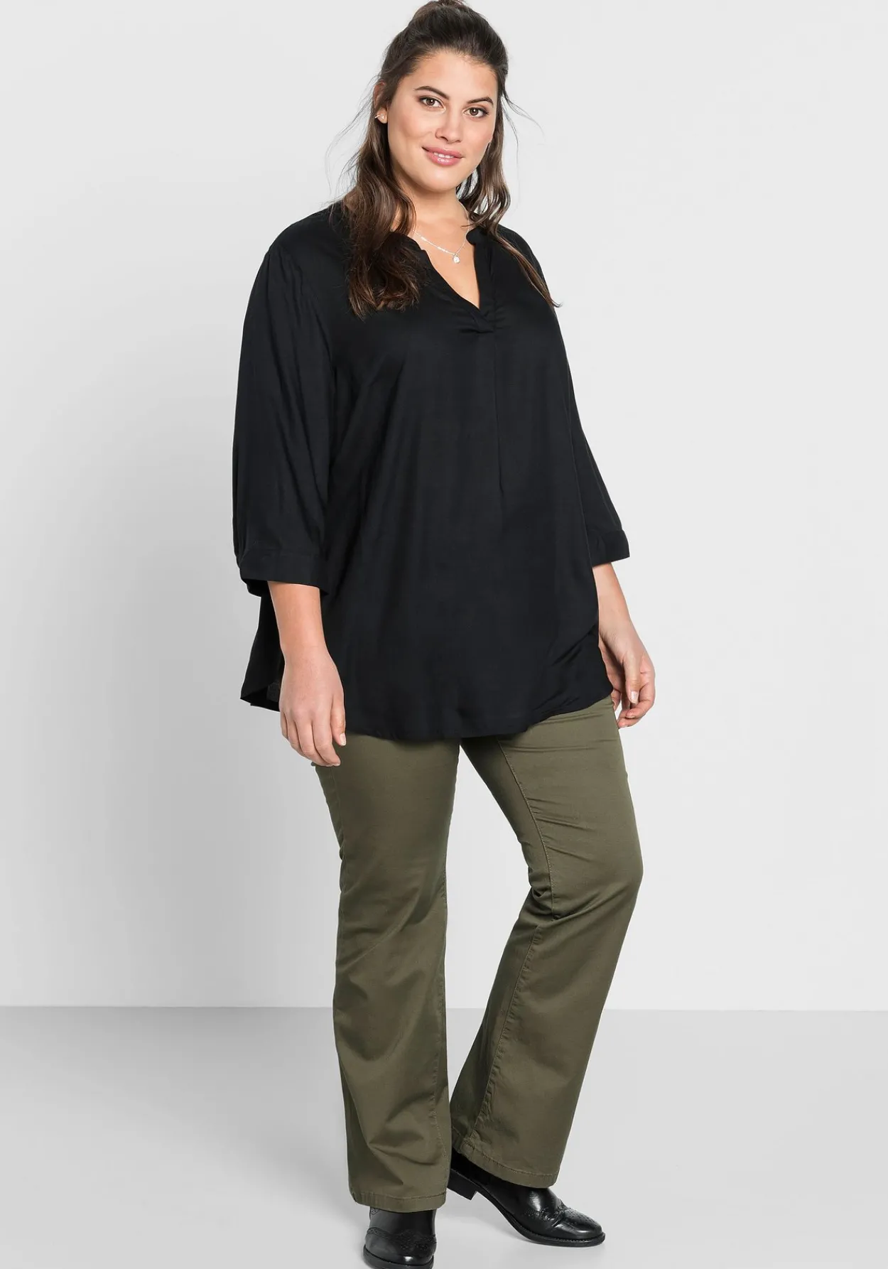 Tunika mit 3/4-Arm und gerundetem Saum<sheego Clearance