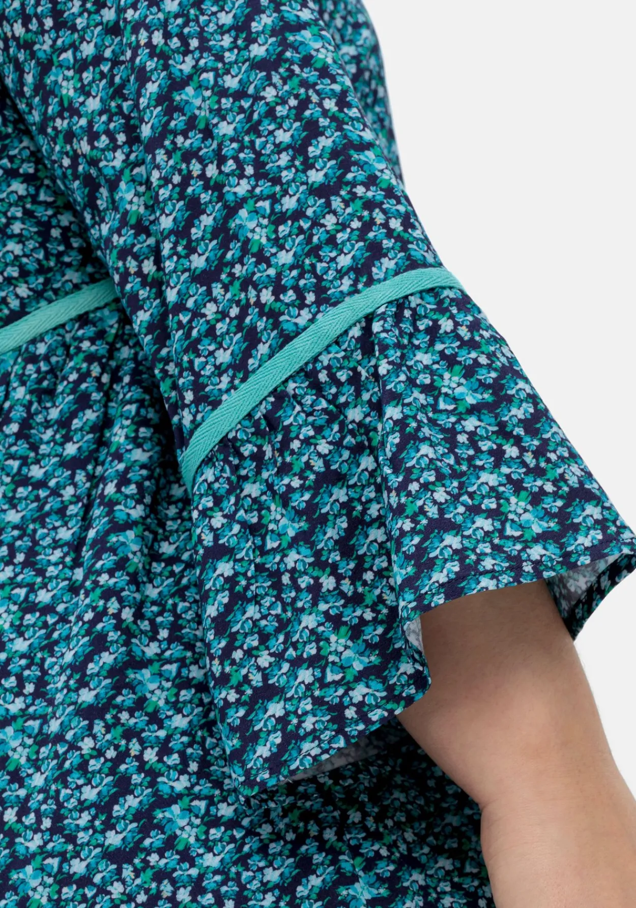 Tunika mit Blumenprint und 3/4-Arm<sheego New