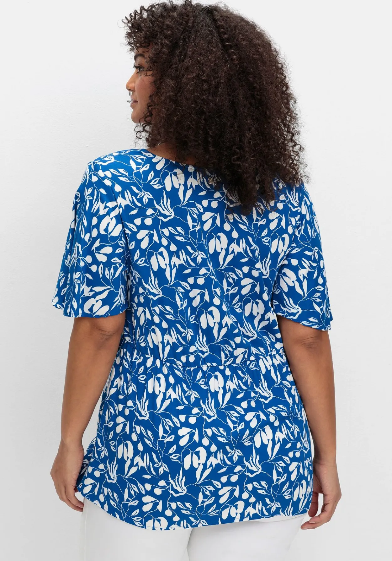 Tunika mit Flügelärmeln und Knotendetail<sheego Fashion