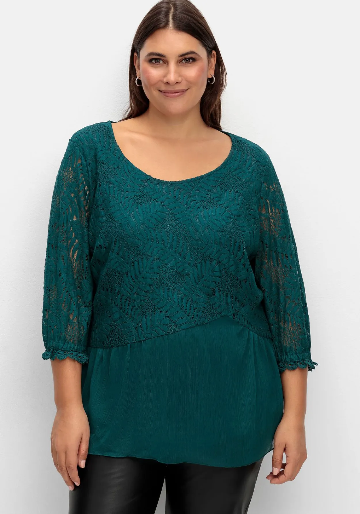 Tunika mit Spitzenoberteil und Chiffonsaum<sheego x Fair Lady Fashion