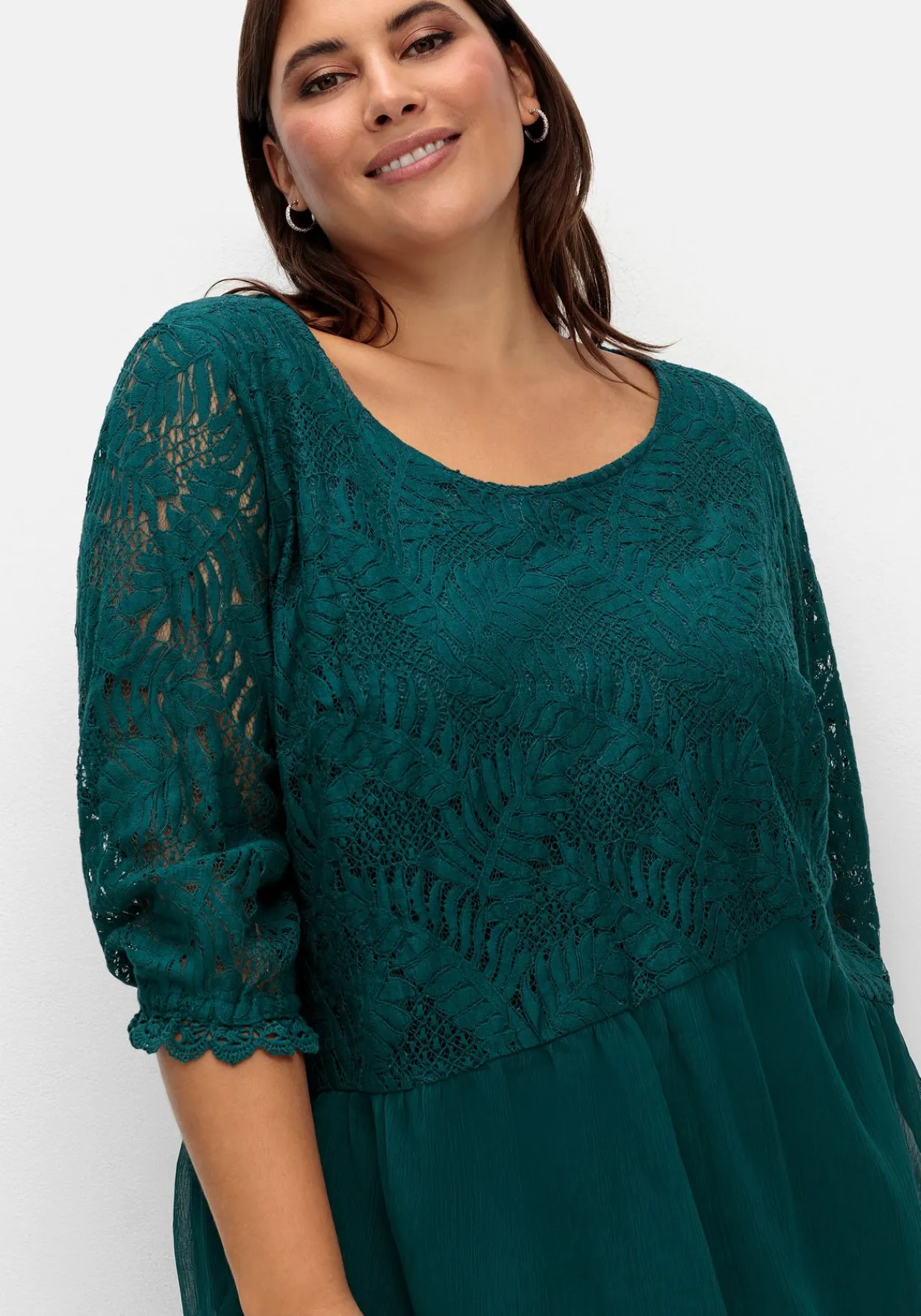 Tunika mit Spitzenoberteil und Chiffonsaum<sheego x Fair Lady Fashion