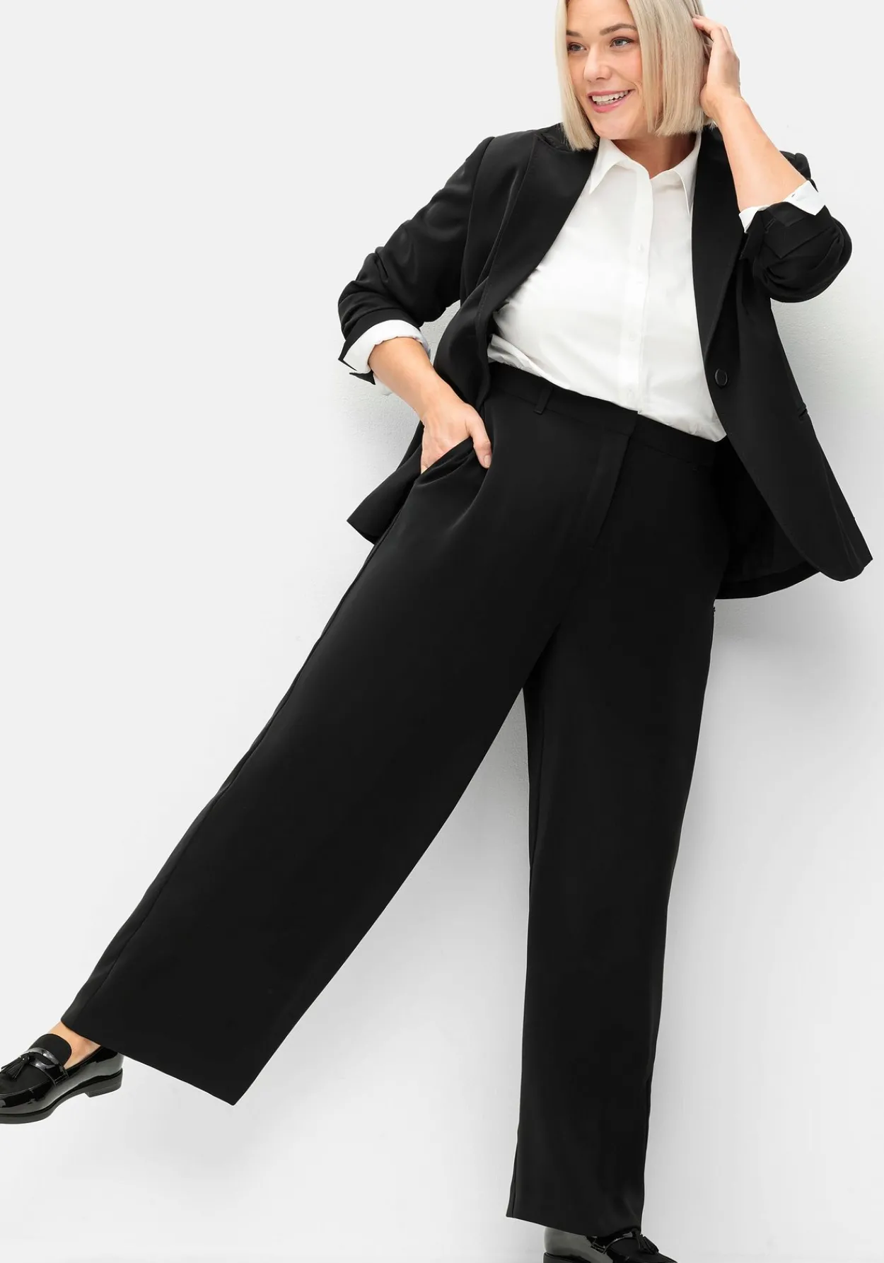 Weite gepflegte Hose mit Teilgummibund<sheego Outlet