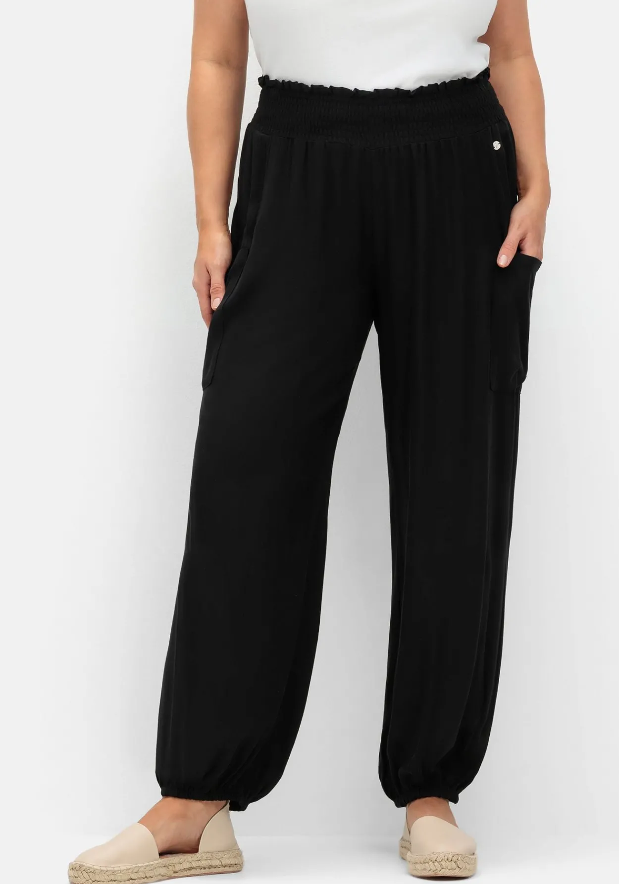 Weite Hose mit breitem Smokbund und Seitentaschen<sheego Best