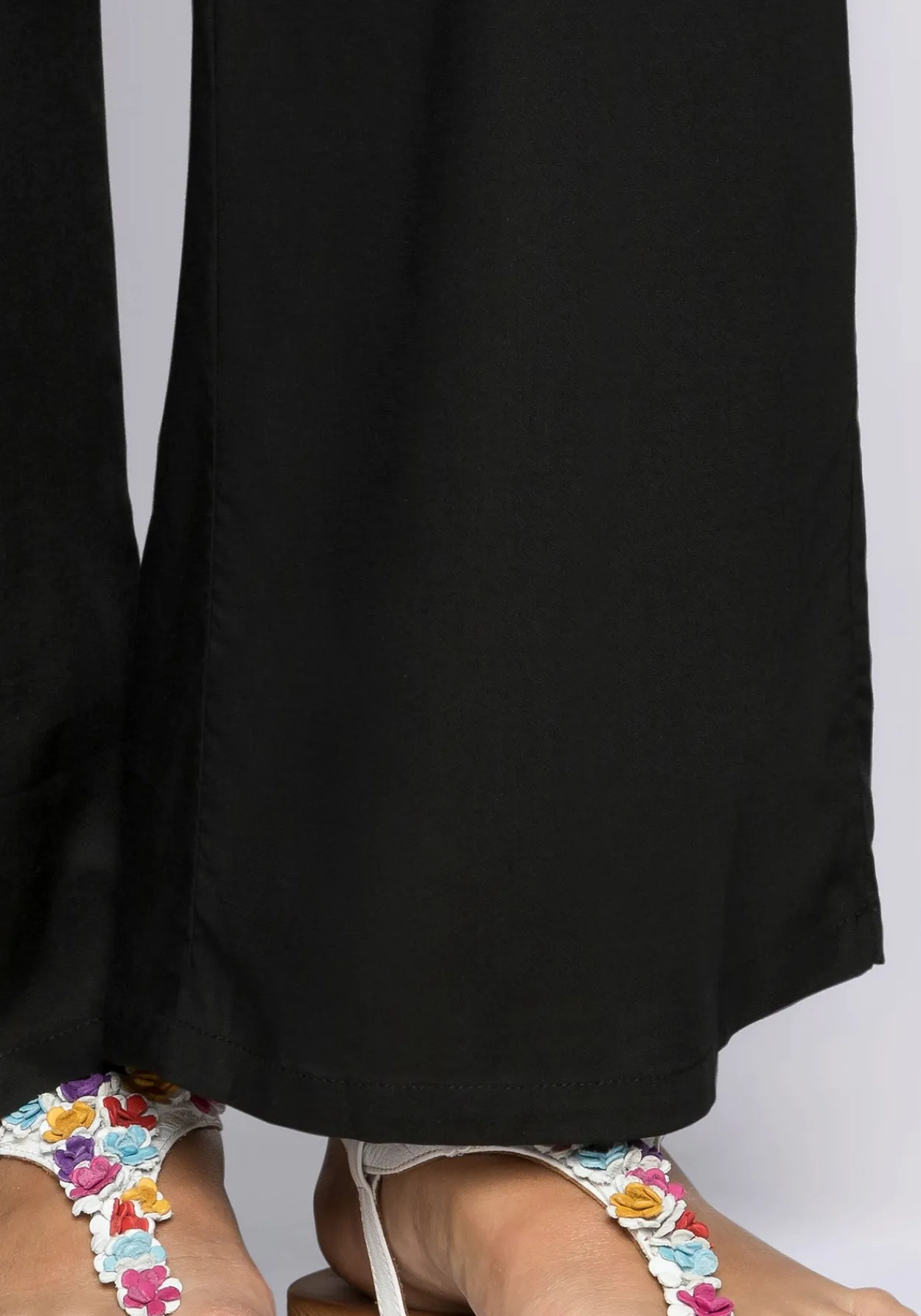 Weite Hose mit Smokbund und Taschen<sheego Fashion